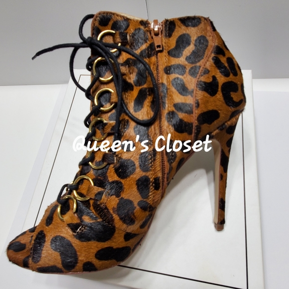 Steve Madden | Tmilan Leopard Pony Hair Opentoe Bootie - Picture 3 of 7